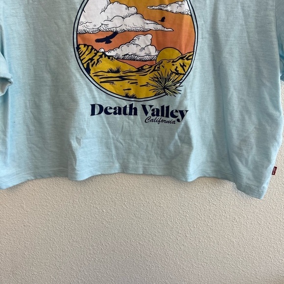 NWT Levi's Death Valley Cropped Short Sleeve Tee - Picture 8 of 11